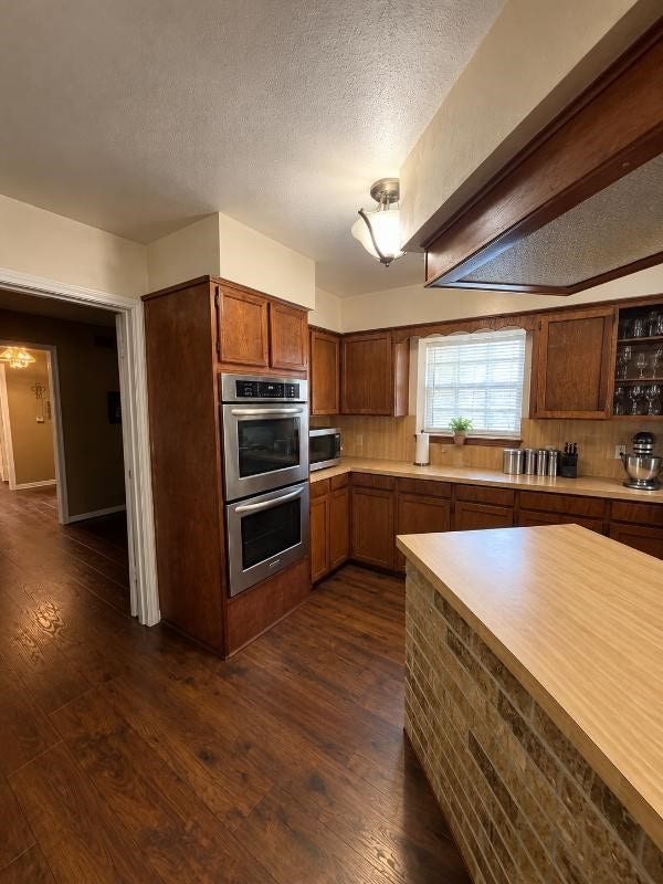 17602 Typhoon Way, Crosby, TX 77532