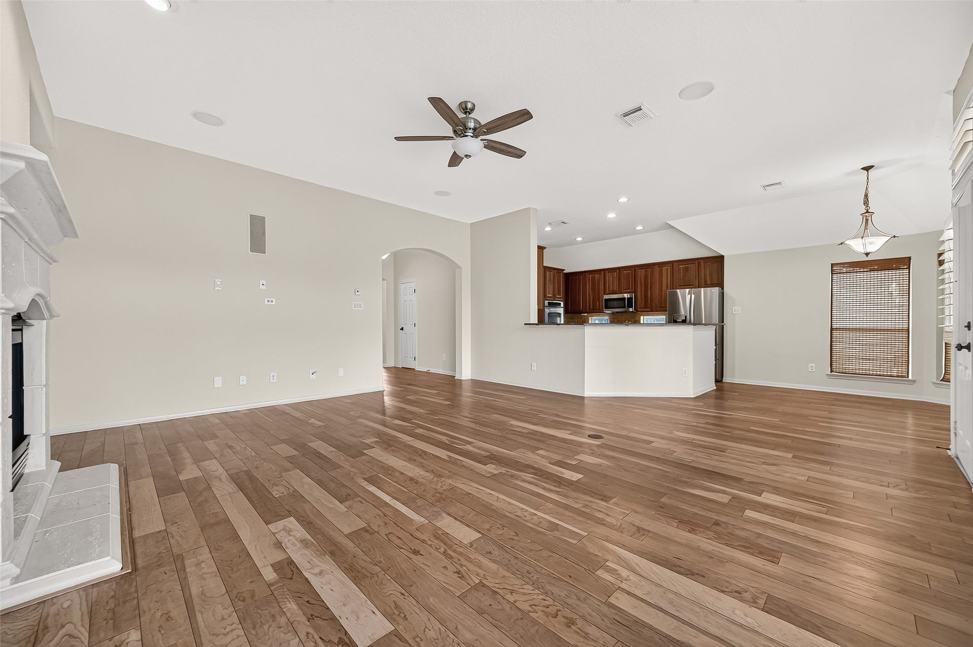 5242 Fountainbrook Lane, Sugar Land, TX 77479 5242 Fountainbrook Lane, Sugar Land, TX 77479