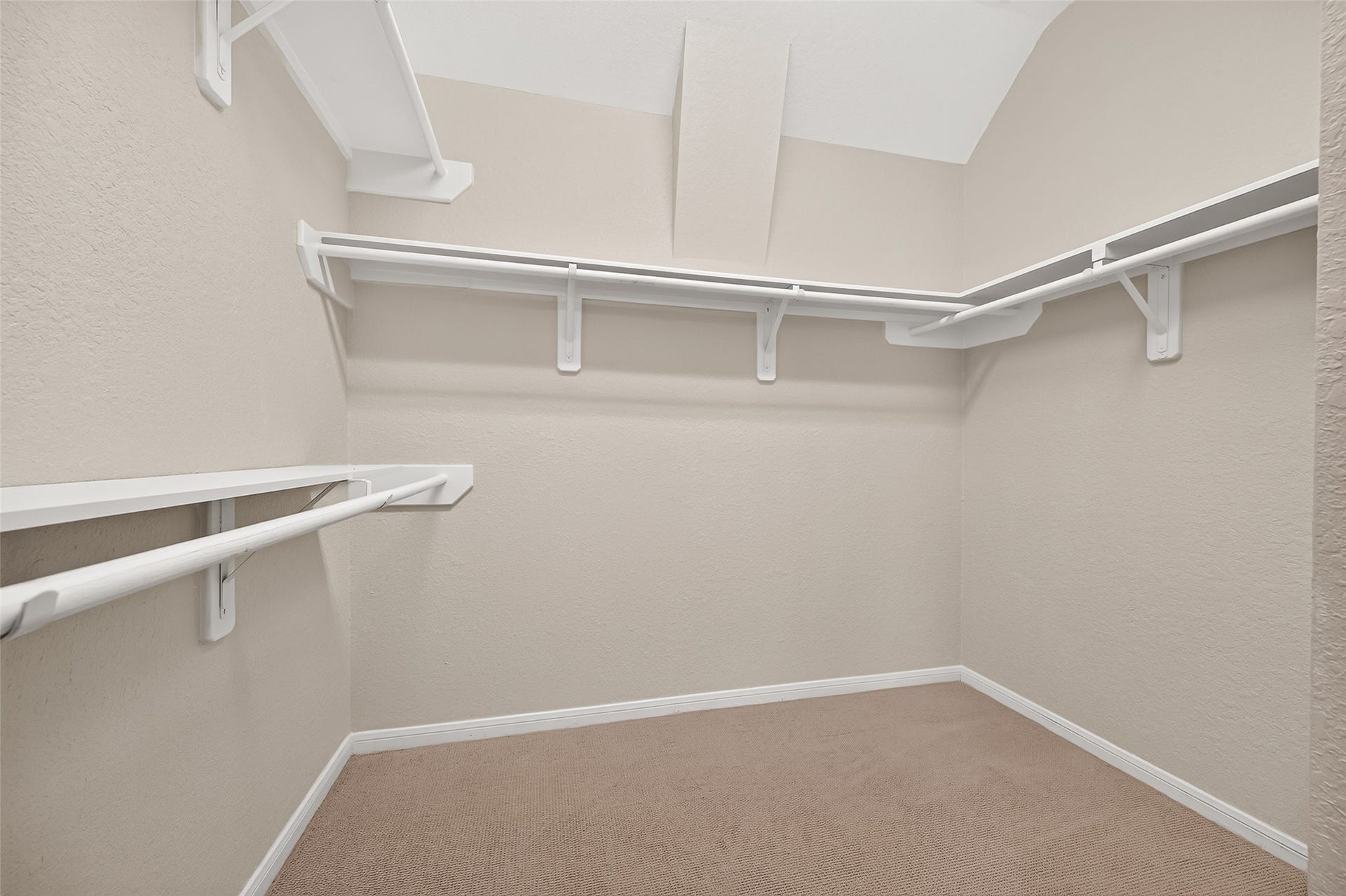 5242 Fountainbrook Lane, Sugar Land, TX 77479 5242 Fountainbrook Lane, Sugar Land, TX 77479