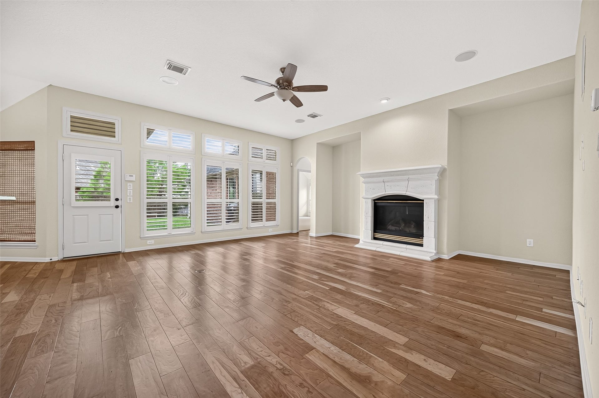 5242 Fountainbrook Lane, Sugar Land, TX 77479 5242 Fountainbrook Lane, Sugar Land, TX 77479