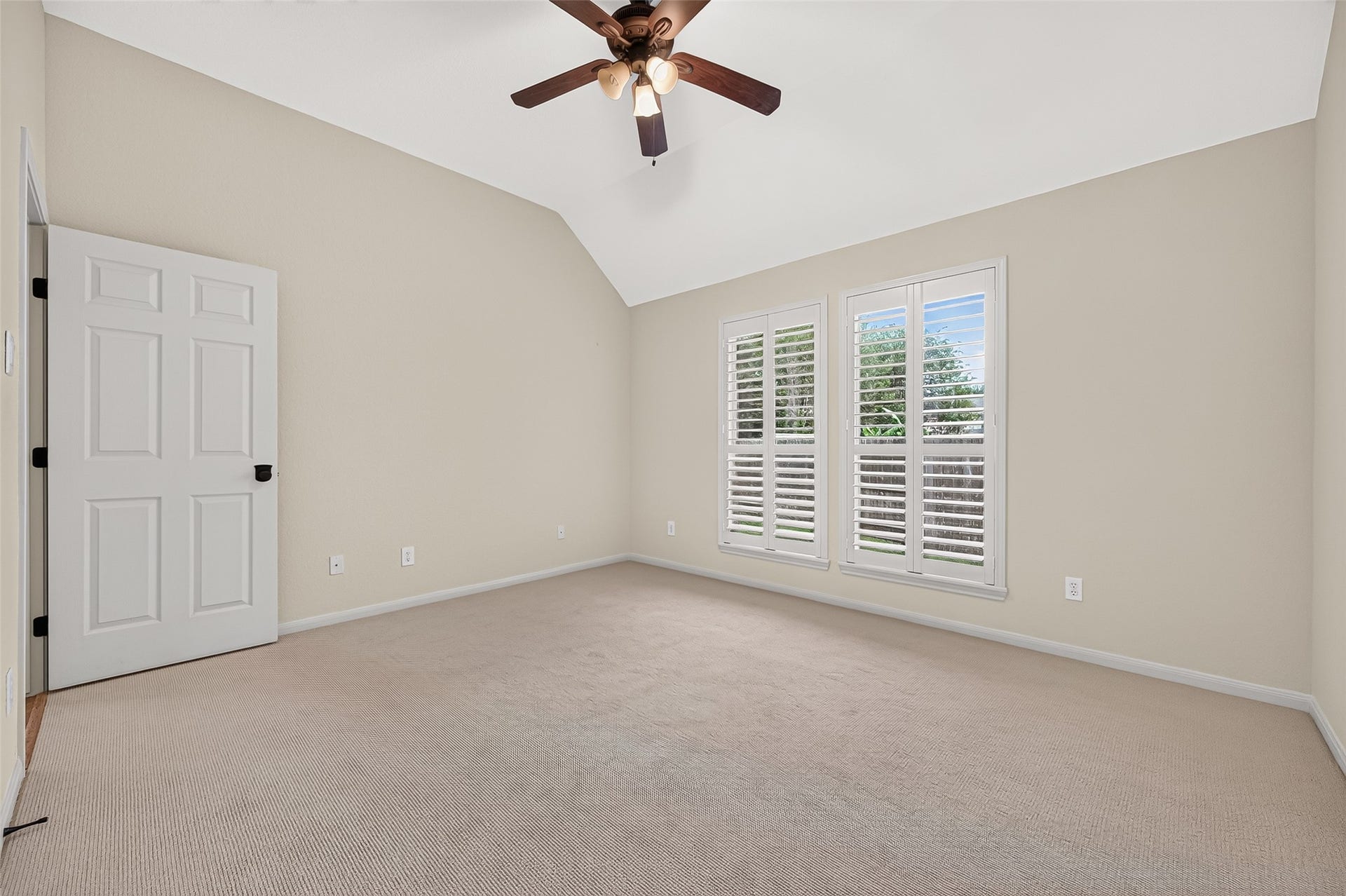 5242 Fountainbrook Lane, Sugar Land, TX 77479 5242 Fountainbrook Lane, Sugar Land, TX 77479