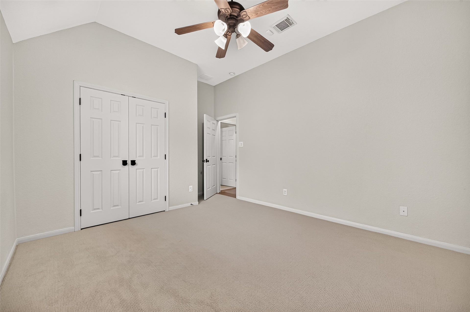 5242 Fountainbrook Lane, Sugar Land, TX 77479 5242 Fountainbrook Lane, Sugar Land, TX 77479
