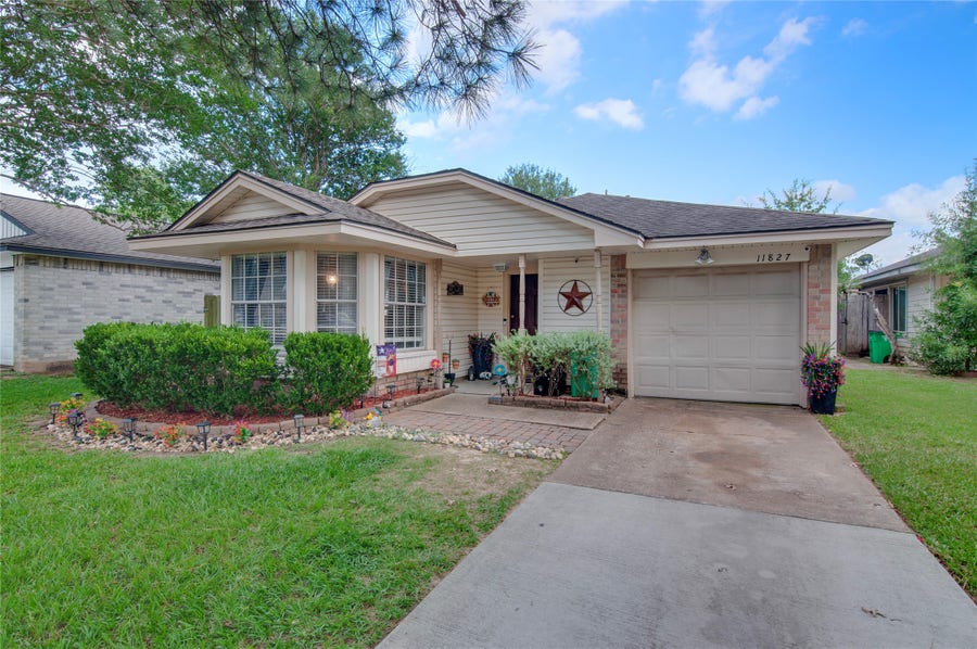 Property photo for 11827 Westlock Drive, Tomball, TX