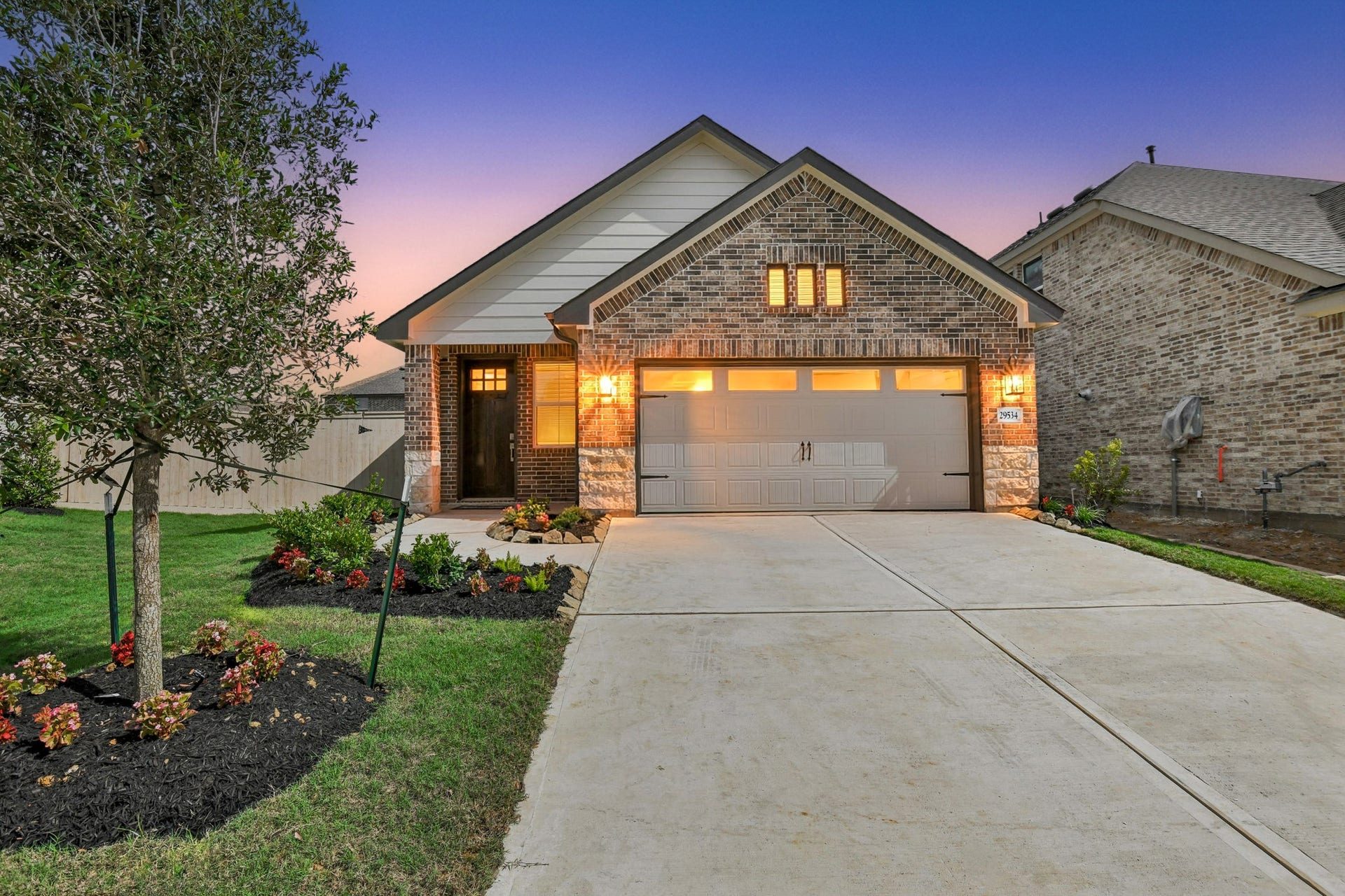 29534 Barnview Drive, Waller, TX 77484