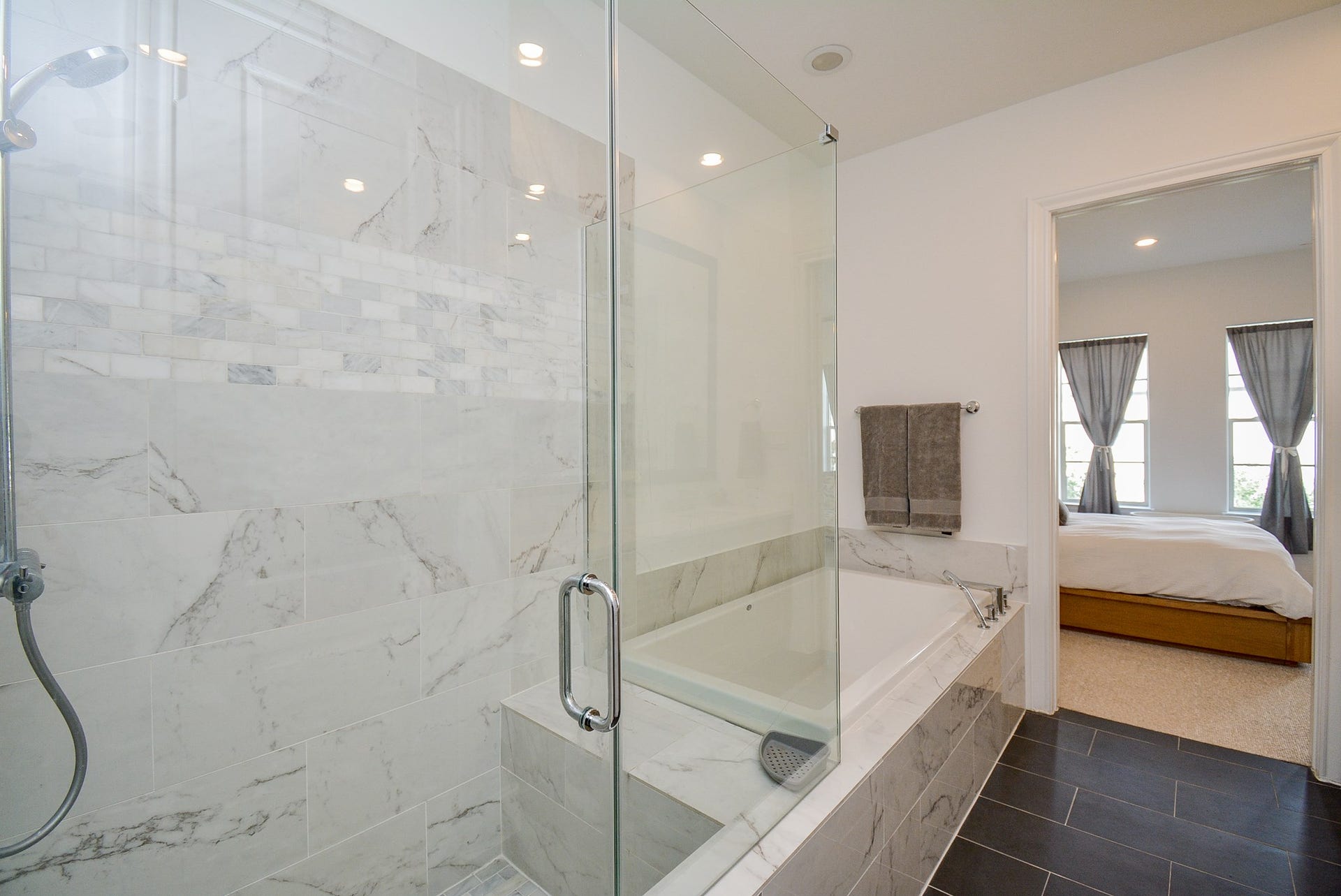 615 Nagle Street, Houston, TX 77003 615 Nagle Street, Houston, TX 77003