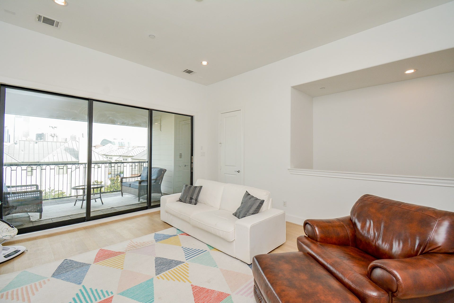615 Nagle Street, Houston, TX 77003 615 Nagle Street, Houston, TX 77003