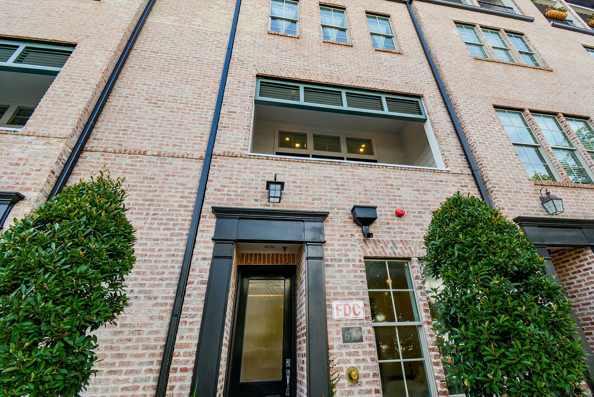 615 Nagle Street, Houston, TX 77003 615 Nagle Street, Houston, TX 77003
