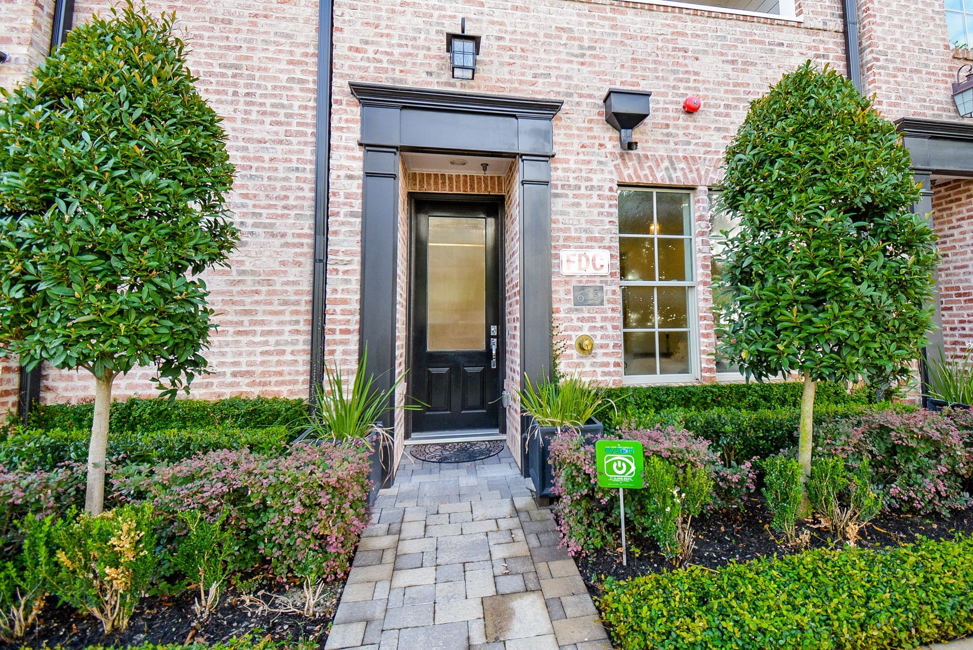 615 Nagle Street, Houston, TX 77003 615 Nagle Street, Houston, TX 77003