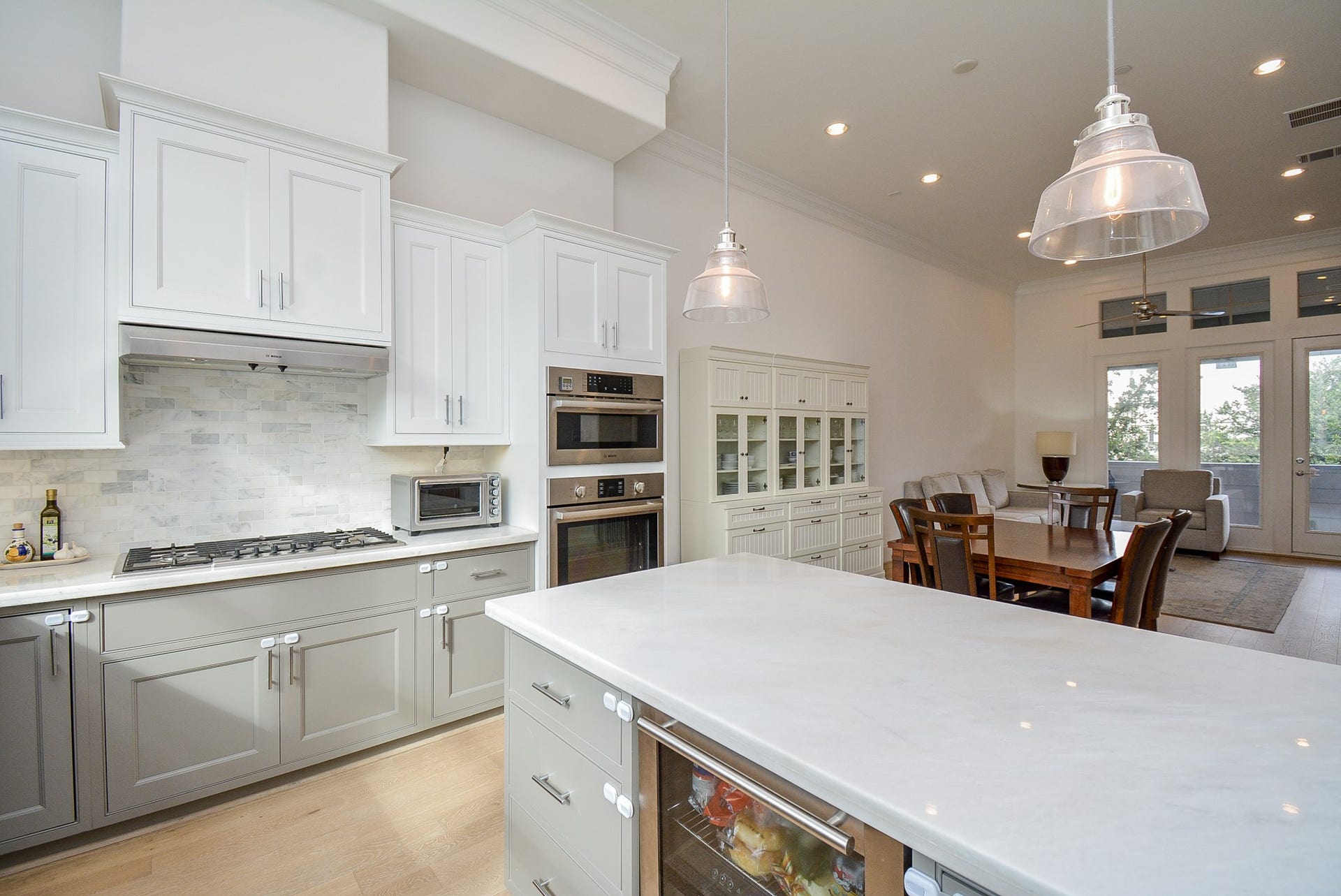 615 Nagle Street, Houston, TX 77003 615 Nagle Street, Houston, TX 77003