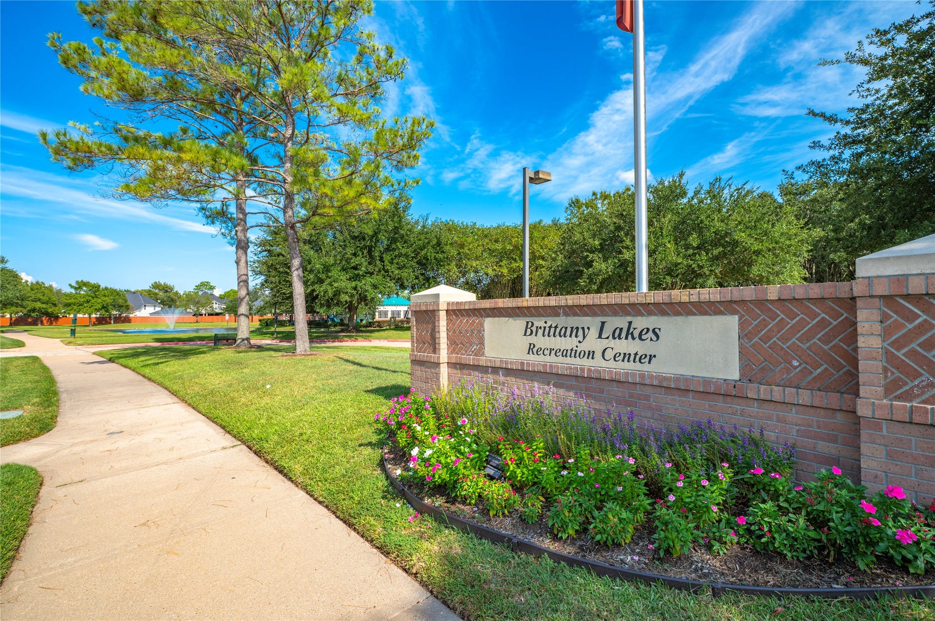 This community has wonderful amenities
