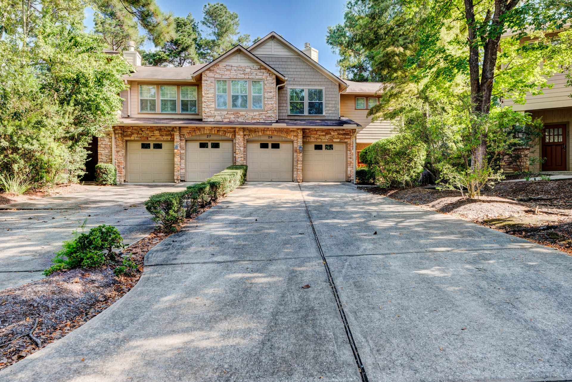 26 Stone Creek Place, The Woodlands, TX 77382 26 Stone Creek Place, The Woodlands, TX 77382
