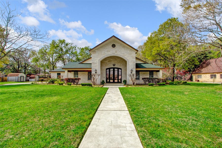 Property photo for 21405 Whispering Pines, Humble, TX
