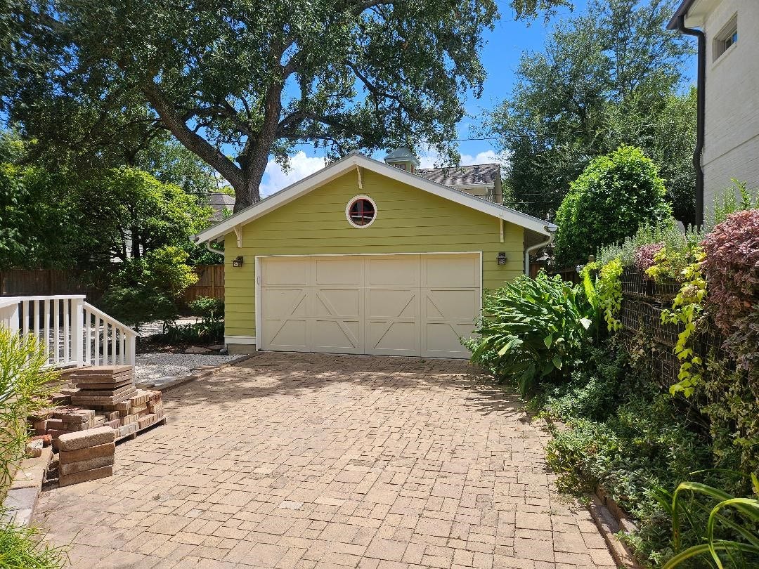 2709 Albans Road, West University Place, TX 77005 2709 Albans Road, West University Place, TX 77005