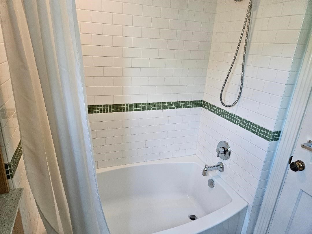 2709 Albans Road, West University Place, TX 77005 2709 Albans Road, West University Place, TX 77005