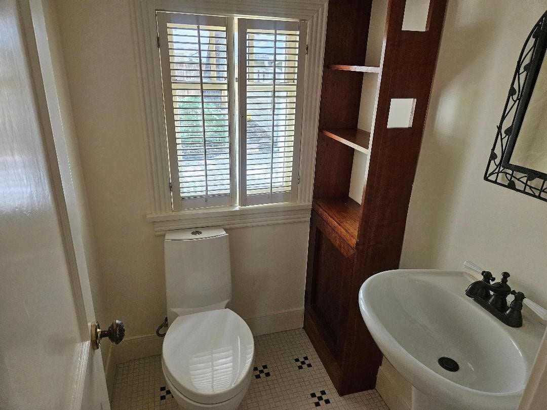 2709 Albans Road, West University Place, TX 77005 2709 Albans Road, West University Place, TX 77005