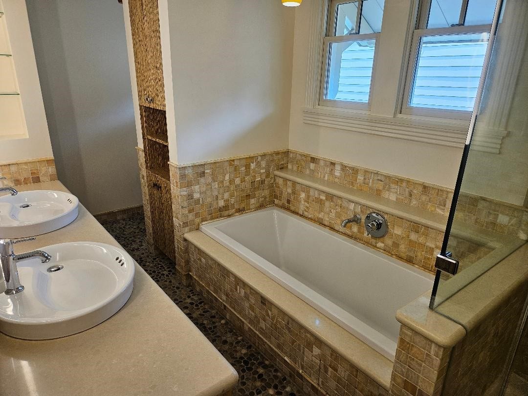 2709 Albans Road, West University Place, TX 77005 2709 Albans Road, West University Place, TX 77005