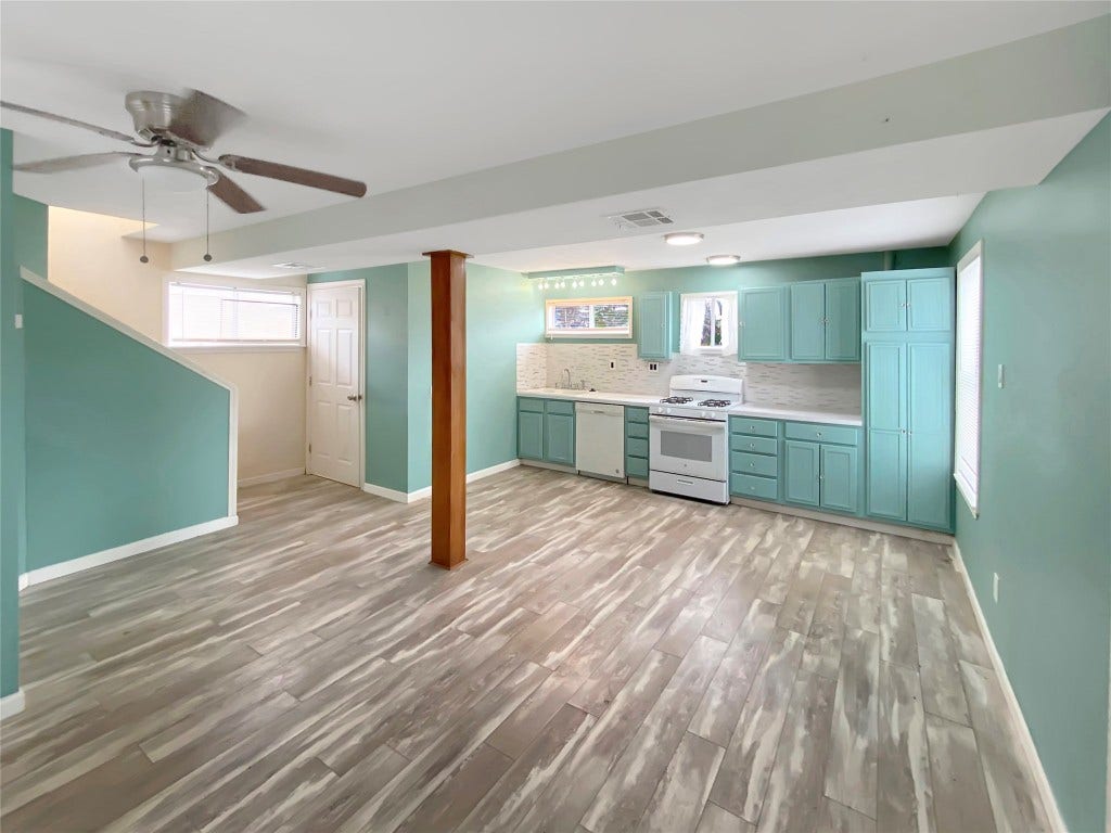 4815 8th Street, Bacliff, TX 77518 4815 8th Street, Bacliff, TX 77518