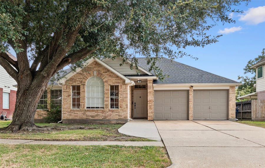 Property photo for 7822 Bighorn Street, Baytown, TX