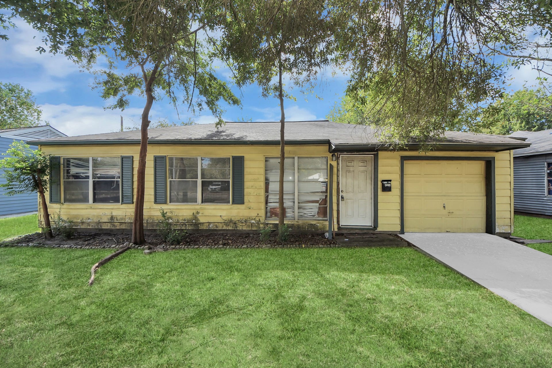 4914 Paradise Lane, Houston, TX 77048