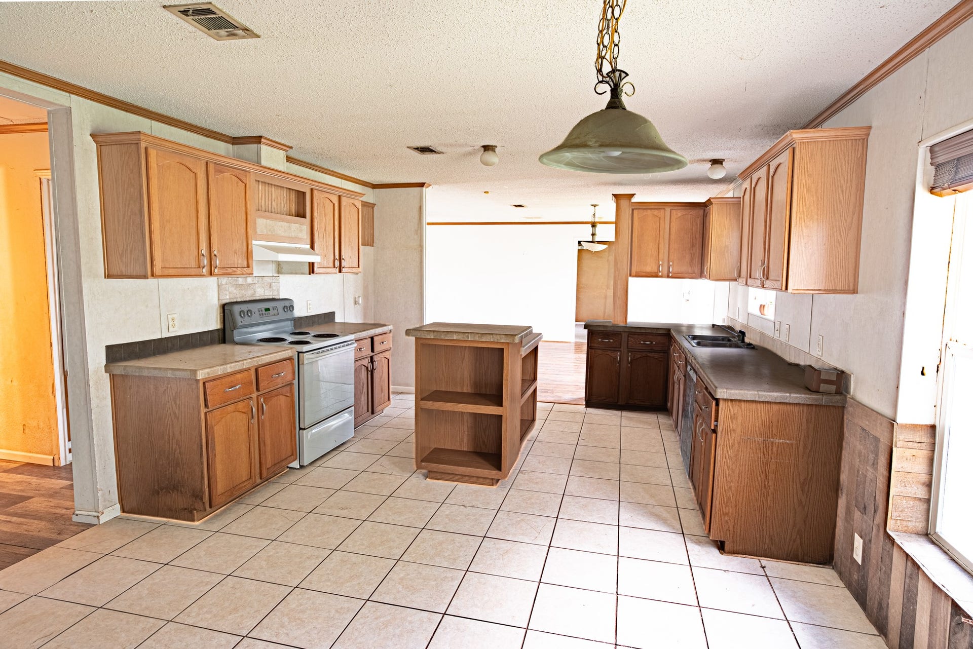 1108 County Road 55, Rosharon, TX 77583 1108 County Road 55, Rosharon, TX 77583