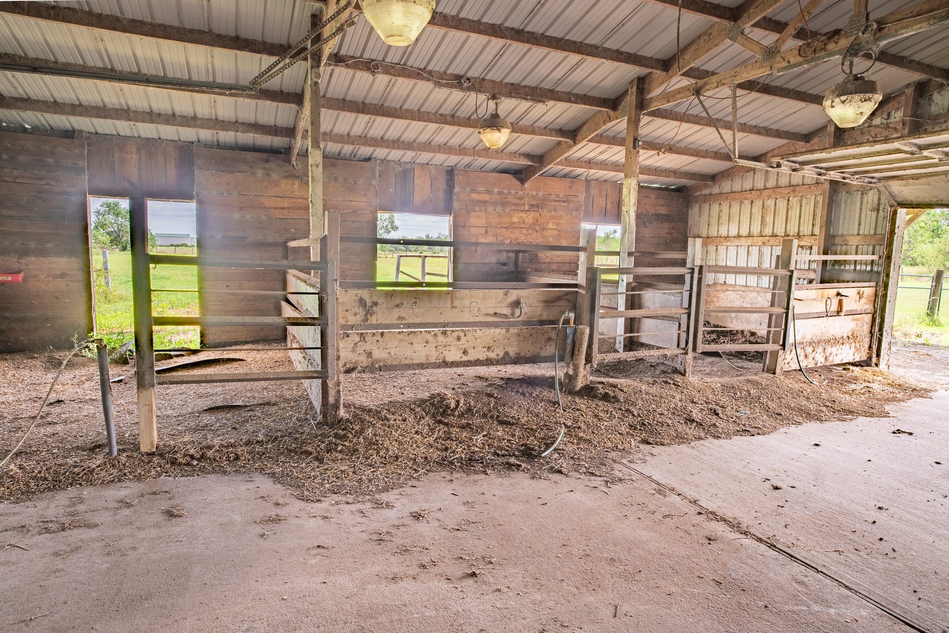 1108 County Road 55, Rosharon, TX 77583 1108 County Road 55, Rosharon, TX 77583