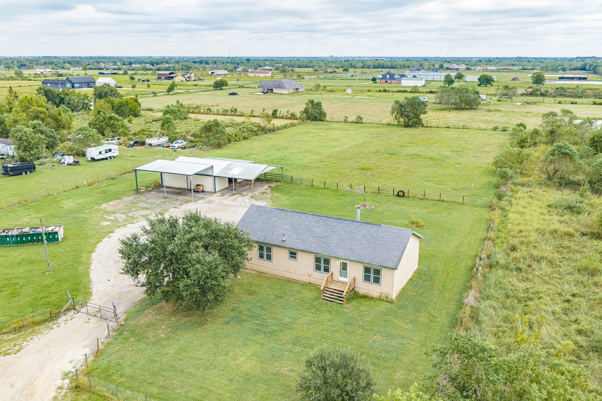 1108 County Road 55, Rosharon, TX 77583 1108 County Road 55, Rosharon, TX 77583