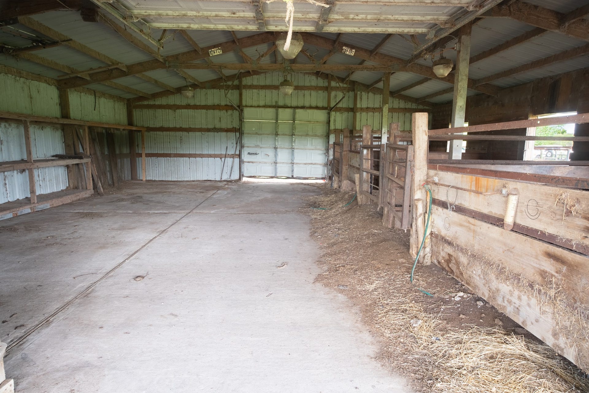 1108 County Road 55, Rosharon, TX 77583 1108 County Road 55, Rosharon, TX 77583