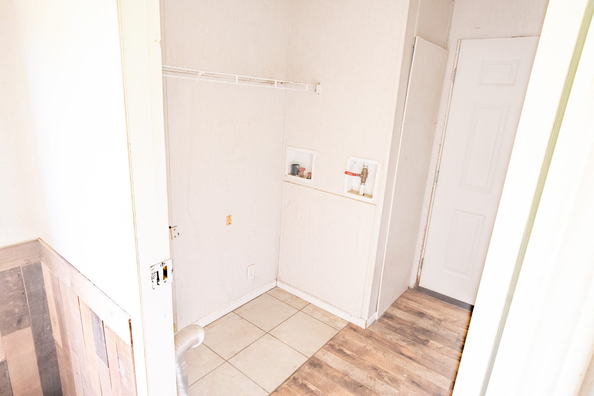 1108 County Road 55, Rosharon, TX 77583 1108 County Road 55, Rosharon, TX 77583