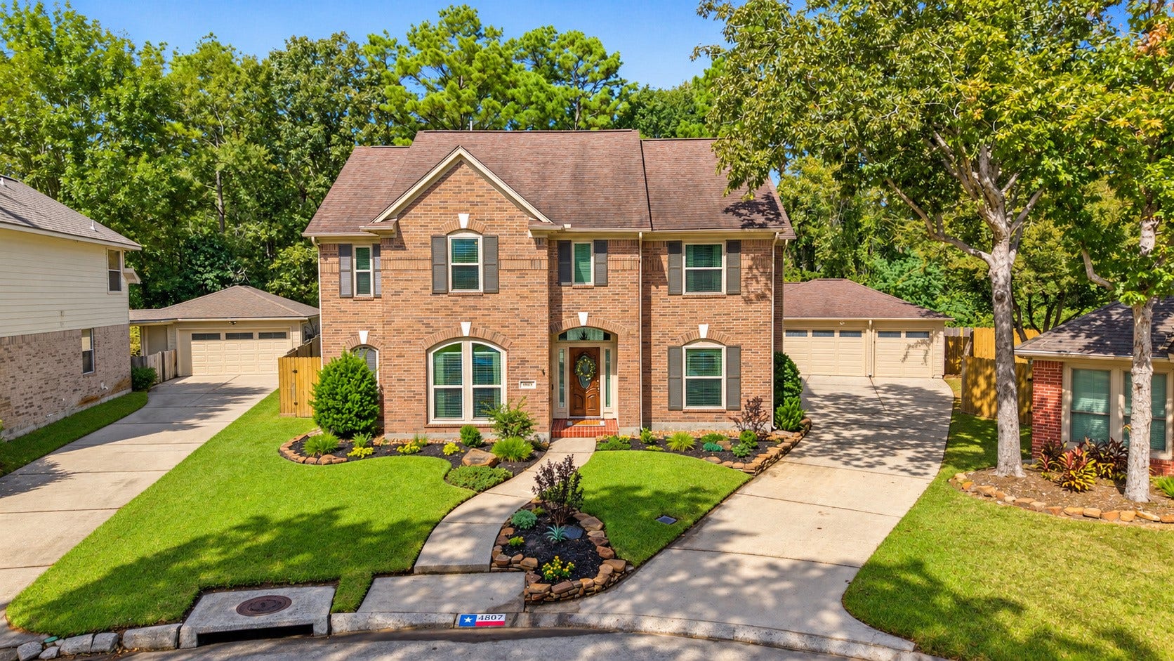 4807 Stonecrop Court, Houston, TX 77345 Welcome to 4807 Stonecrop Ct in Woodstream!