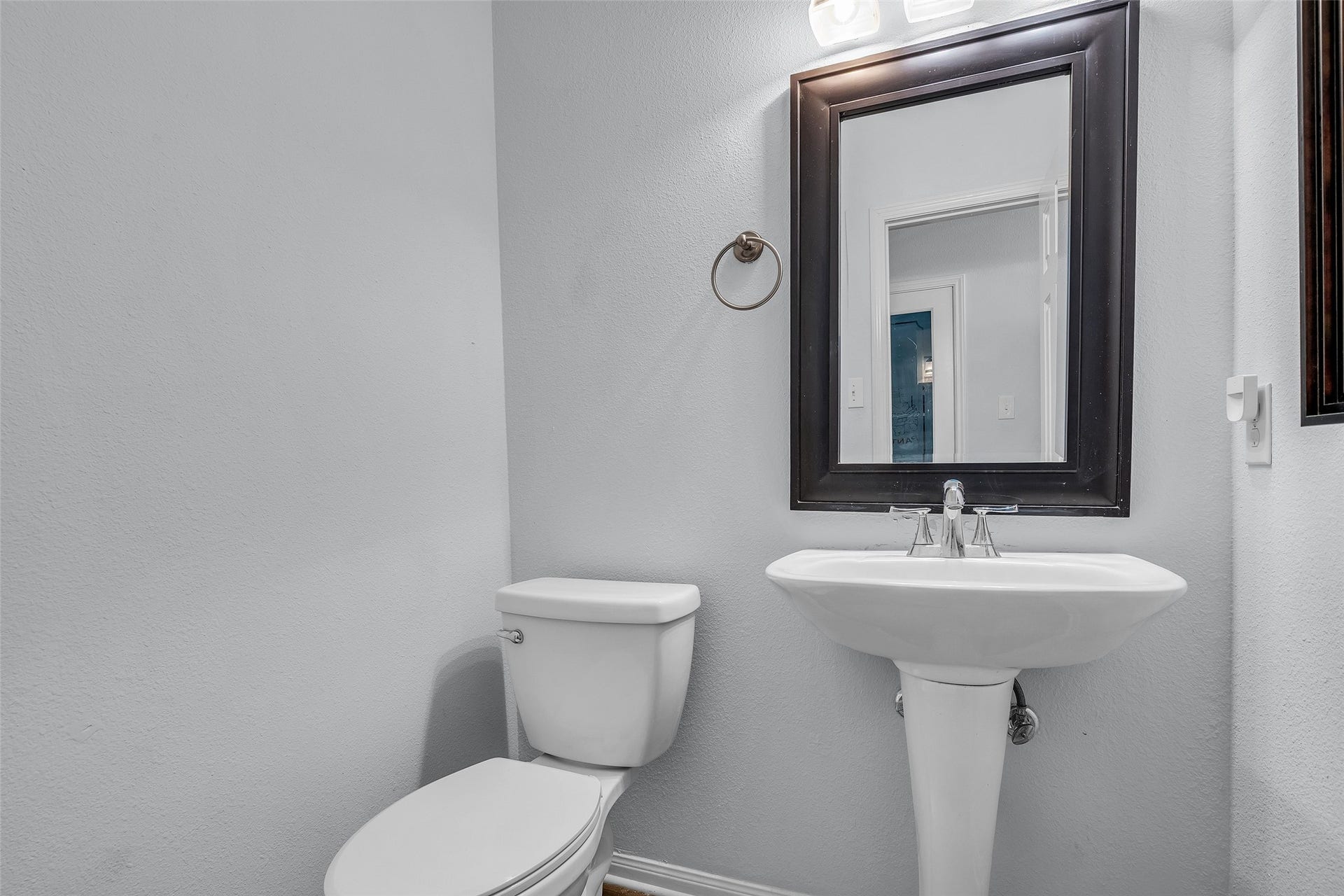 1408 S Friendswood Drive, #1301, Friendswood, TX 77546 Convenient 1/2 bath located downstairs