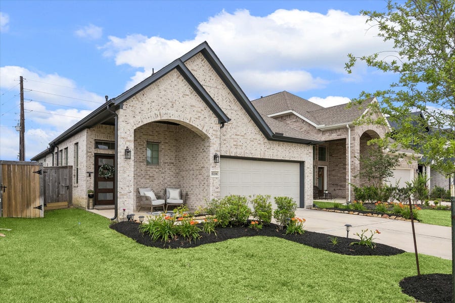 Property photo for 17238 Broadleaf Oak Drive, Hockley, TX