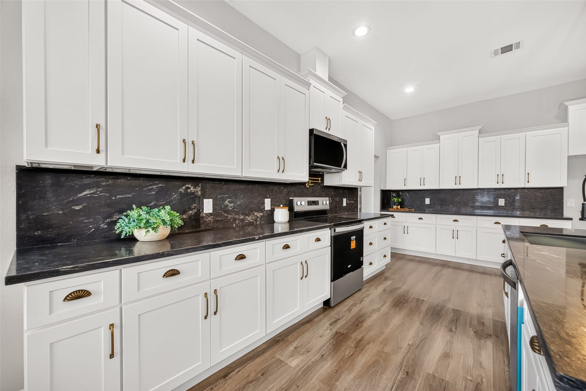 11751 Kelvin Court, Conroe, TX 77306 11751 Kelvin Court, Conroe, TX 77306