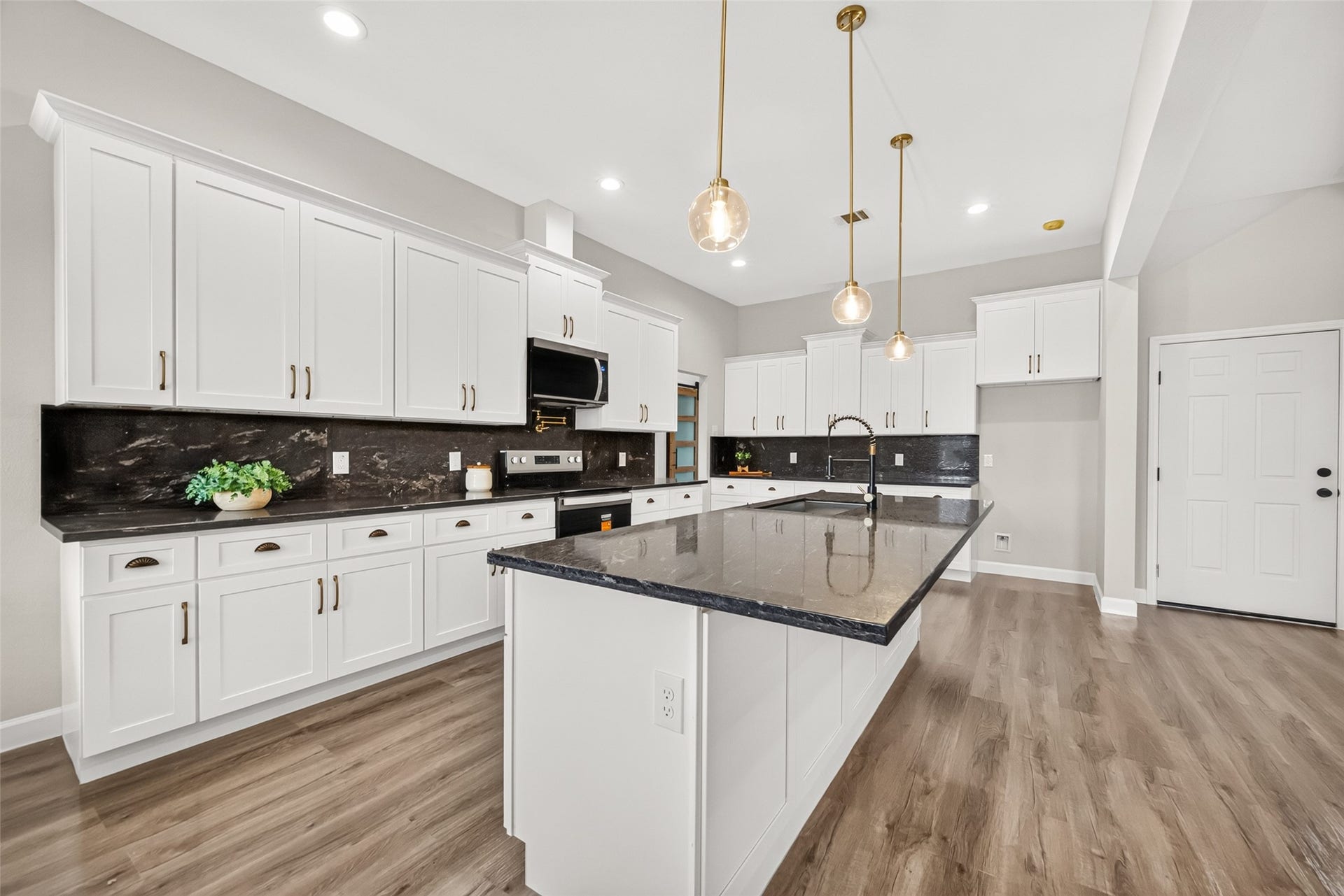 11751 Kelvin Court, Conroe, TX 77306 11751 Kelvin Court, Conroe, TX 77306