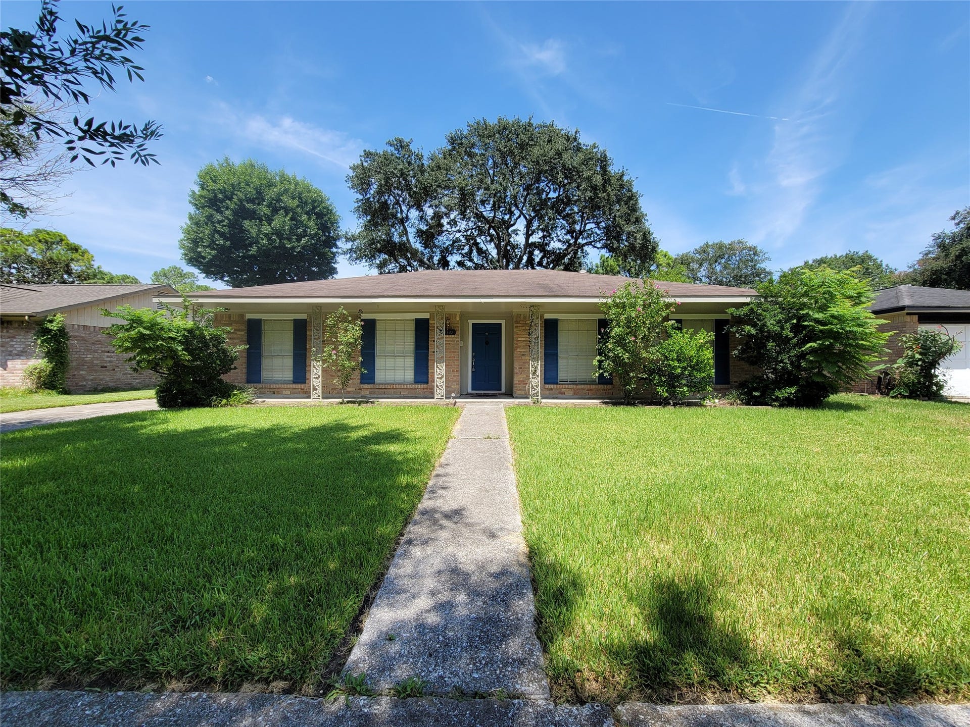 9322 Fairdale Lane, Houston, TX 77063 Front Elevation