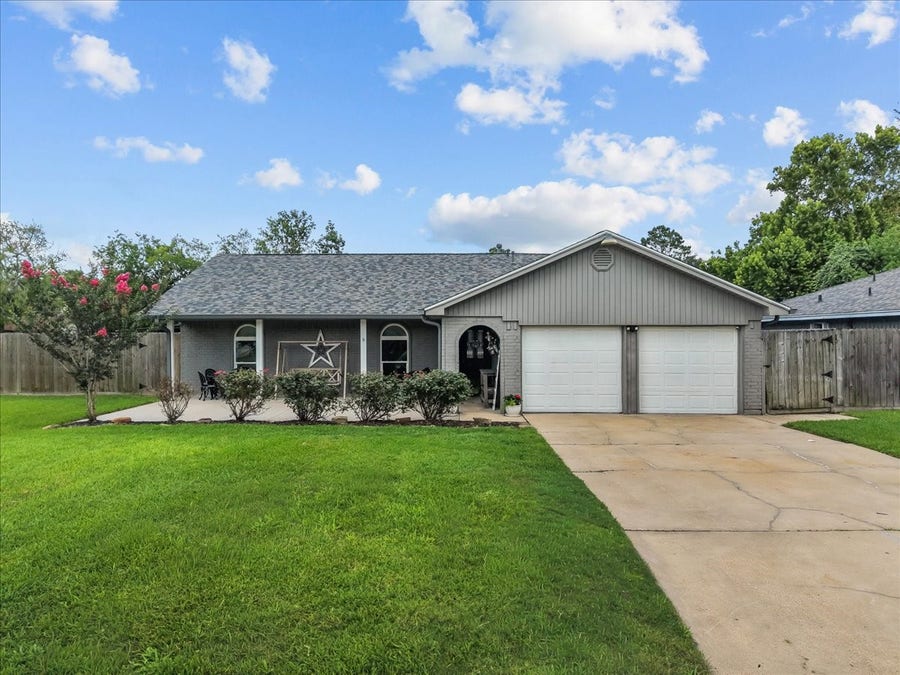 Property photo for 12603 C Bar Circle, Santa Fe, TX