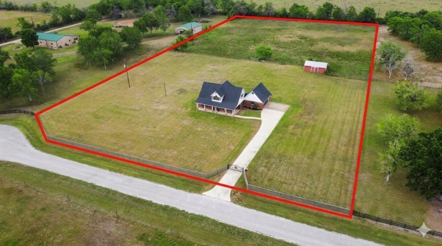 Property photo for 602 Cedar Creek Drive, Needville, TX