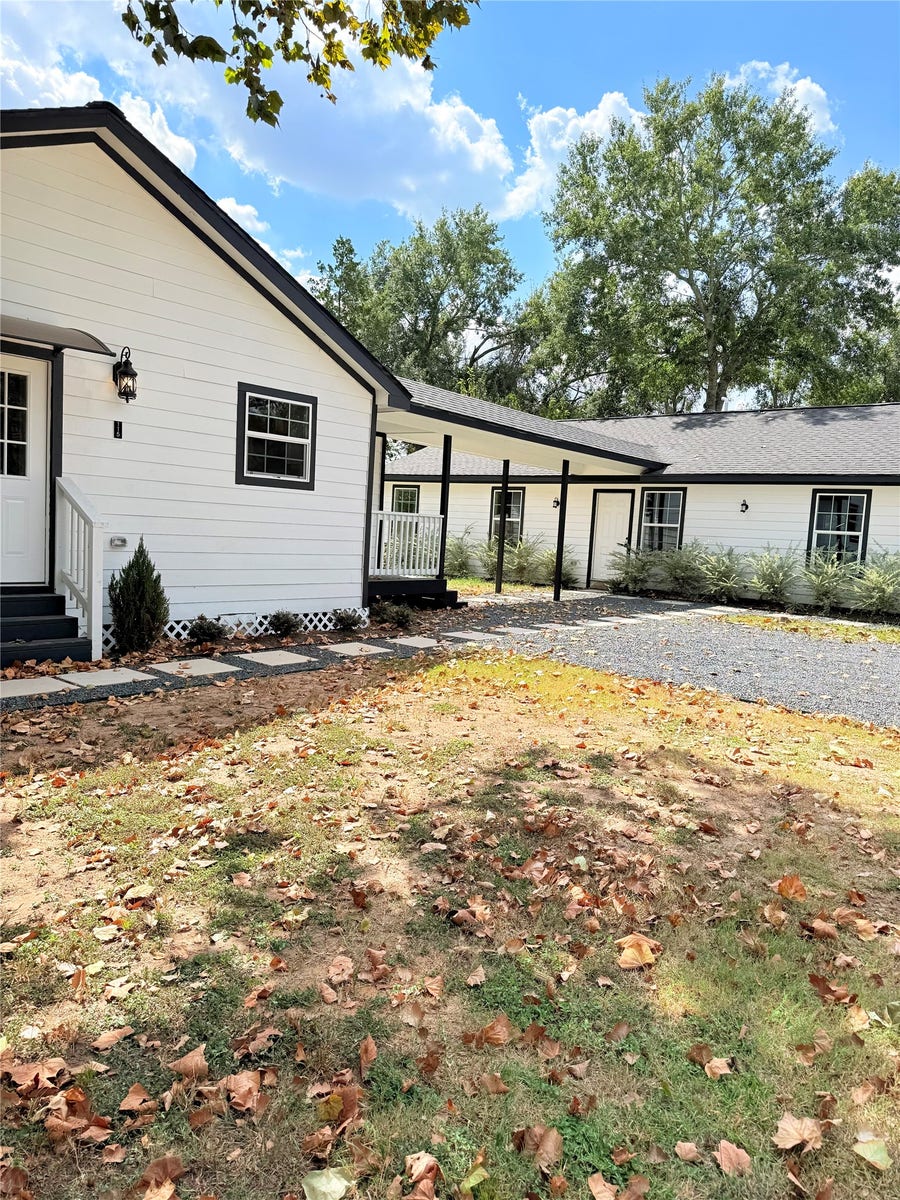 Property photo for 115 Penick Road, Waller, TX