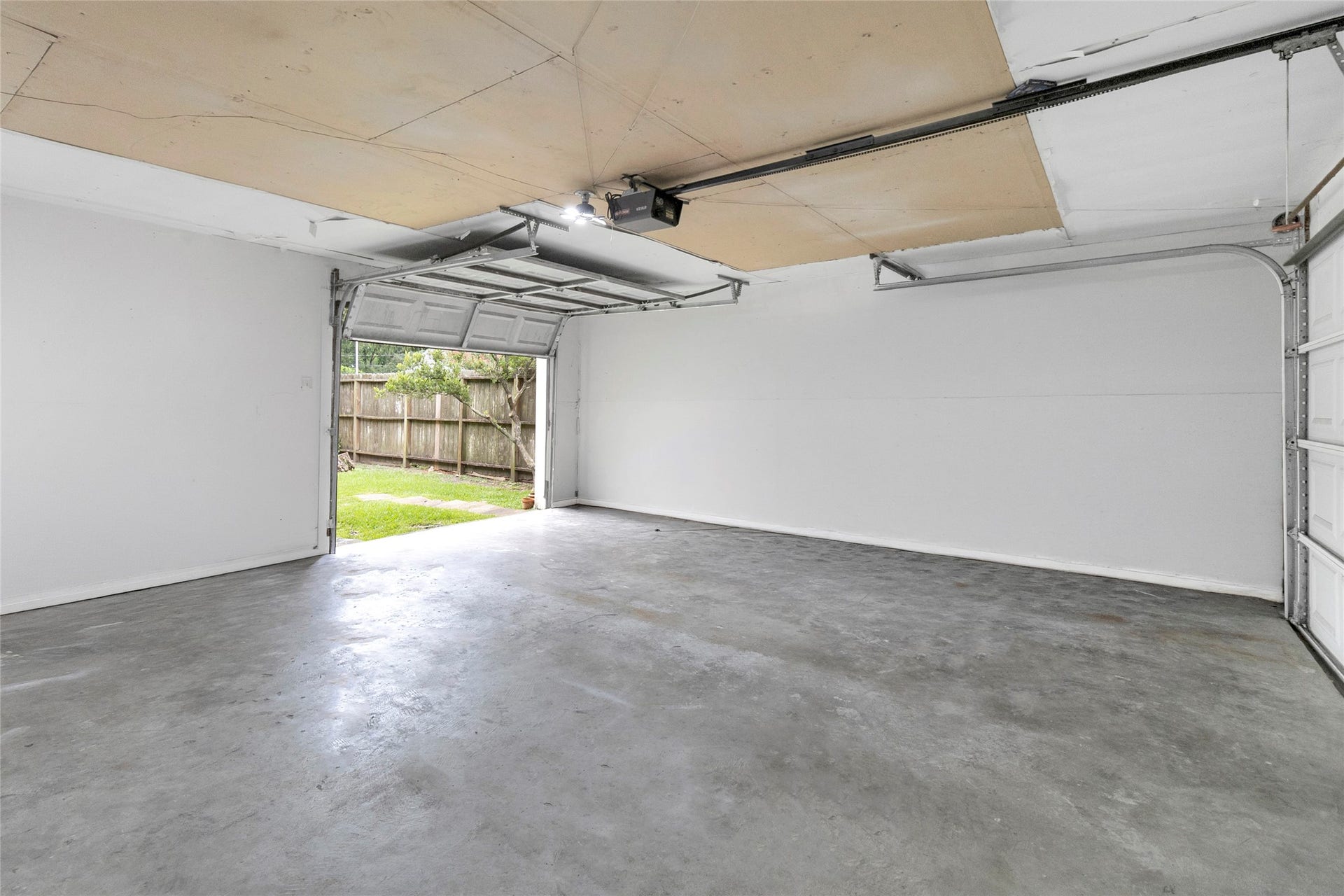 1217 Ivy Avenue, Deer Park, TX 77536 1217 Ivy Avenue, Deer Park, TX 77536