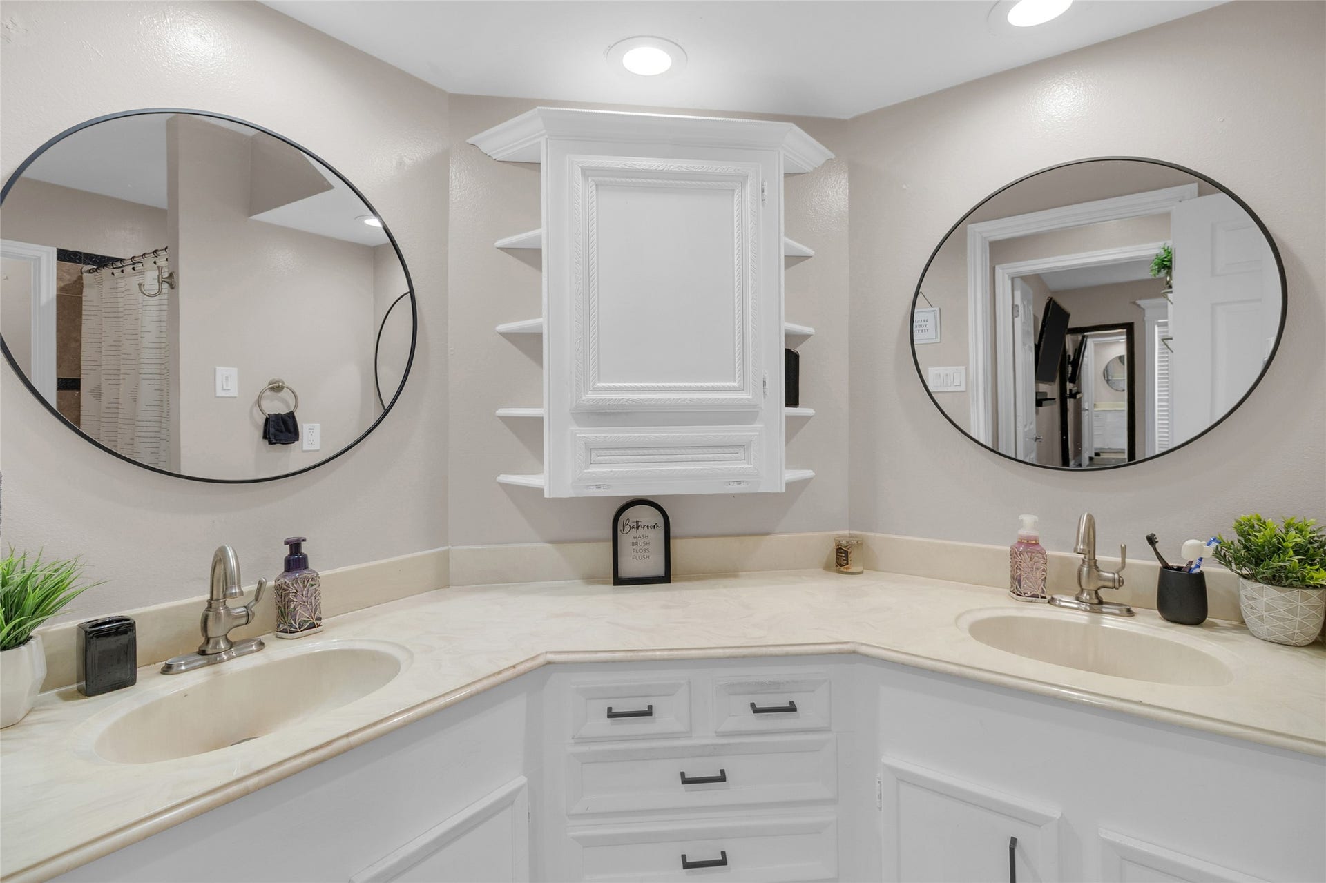 1217 Ivy Avenue, Deer Park, TX 77536 1217 Ivy Avenue, Deer Park, TX 77536