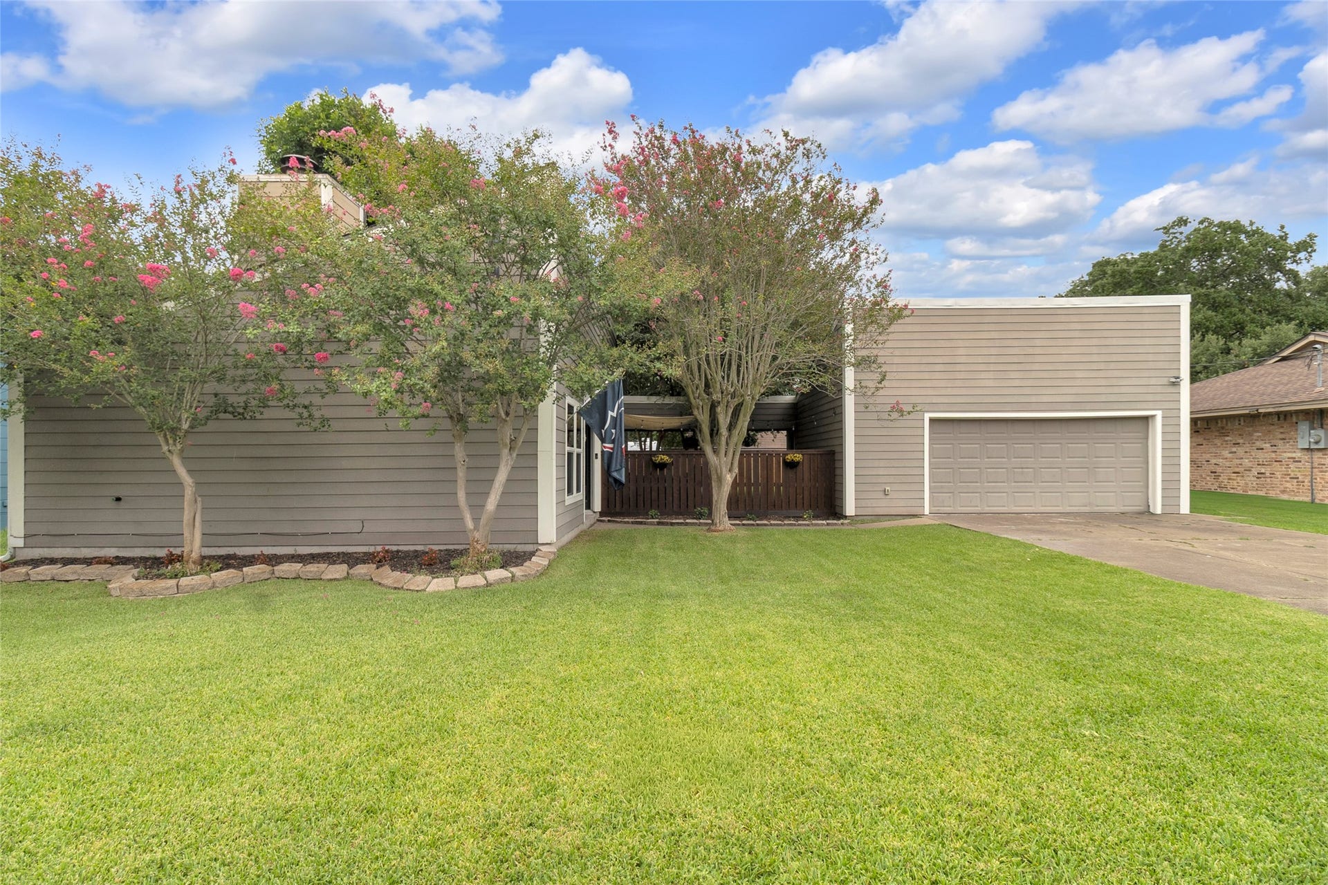 1217 Ivy Avenue, Deer Park, TX 77536 1217 Ivy Avenue, Deer Park, TX 77536