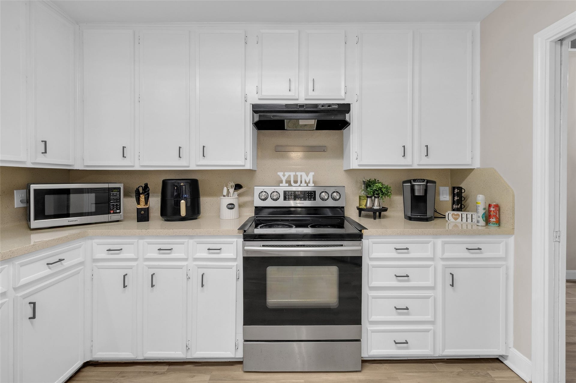 1217 Ivy Avenue, Deer Park, TX 77536 1217 Ivy Avenue, Deer Park, TX 77536