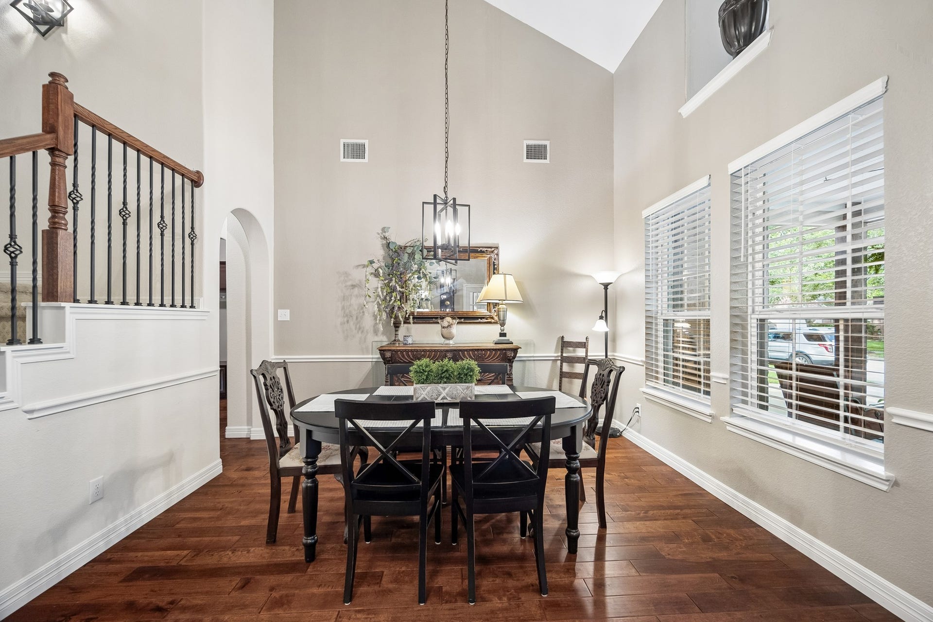 3102 London Lane, Missouri City, TX 77459 Light fixtures recently updated make the home feel relevant.