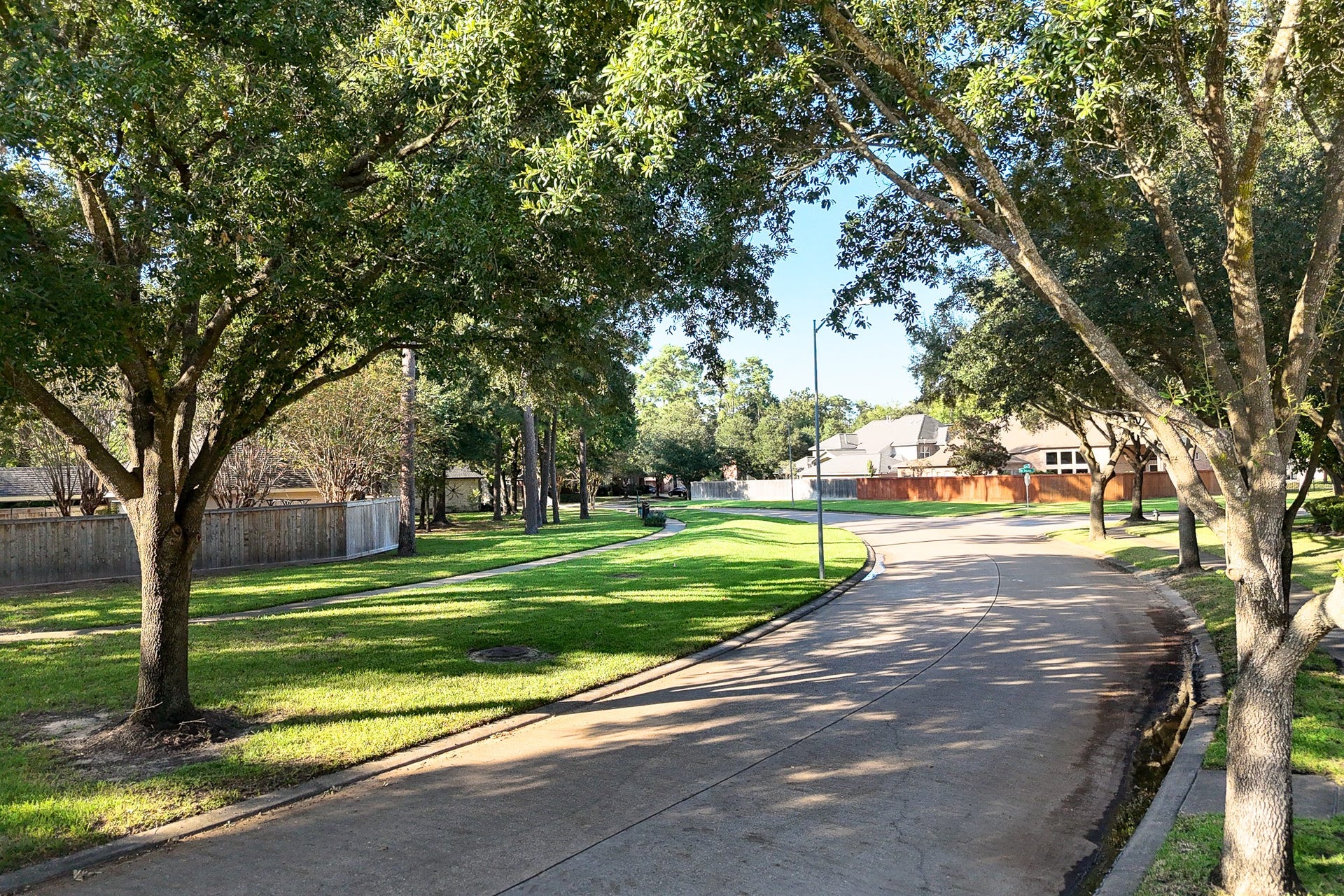 12111 Via Porta Rosa, Cypress, TX 77429 12111 Via Porta Rosa, Cypress, TX 77429