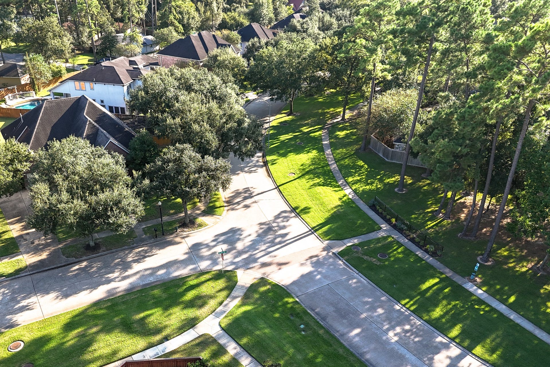 12111 Via Porta Rosa, Cypress, TX 77429 12111 Via Porta Rosa, Cypress, TX 77429
