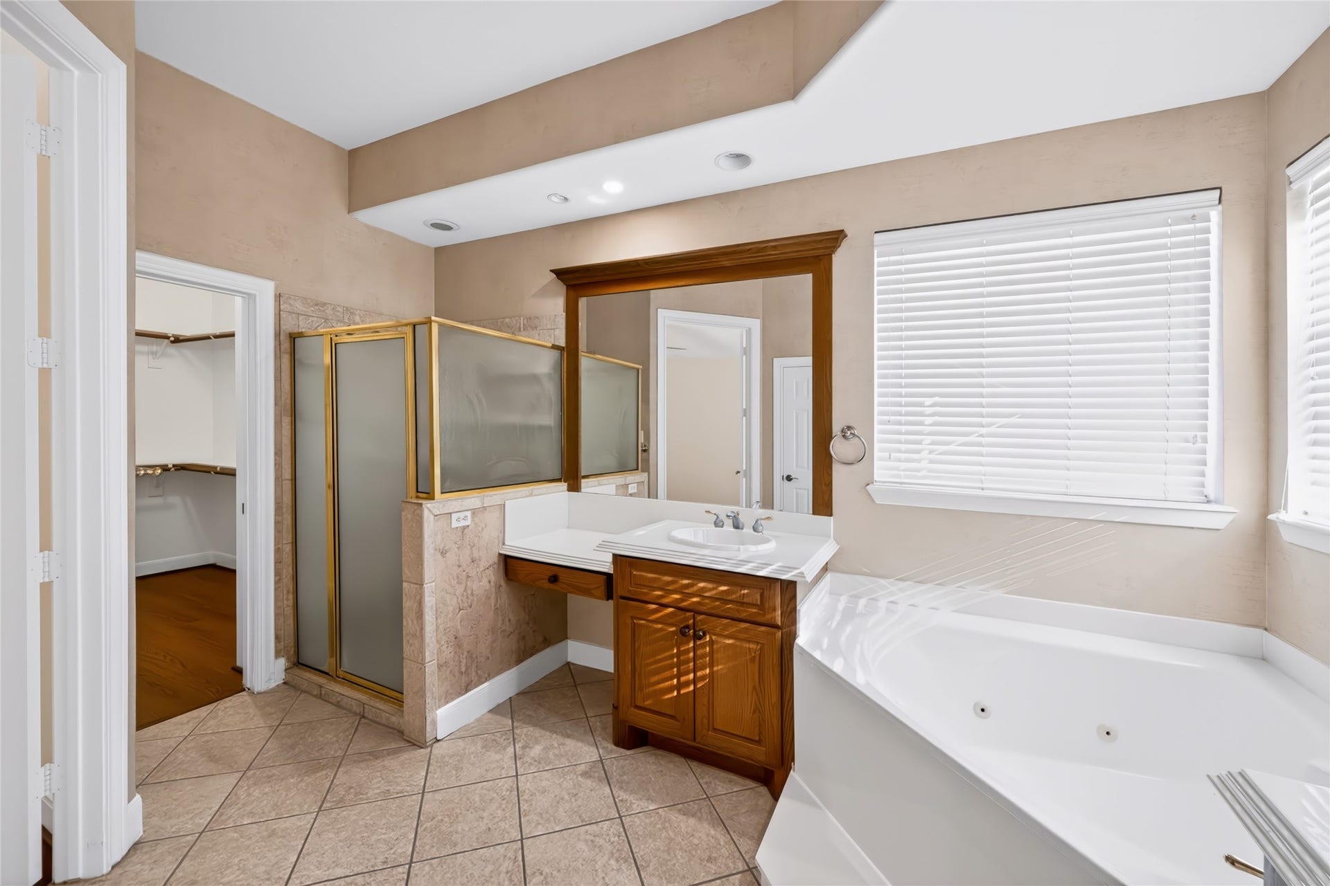 12111 Via Porta Rosa, Cypress, TX 77429 12111 Via Porta Rosa, Cypress, TX 77429
