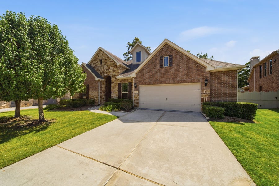 Property photo for 10243 S Goshawk Trail, Conroe, TX
