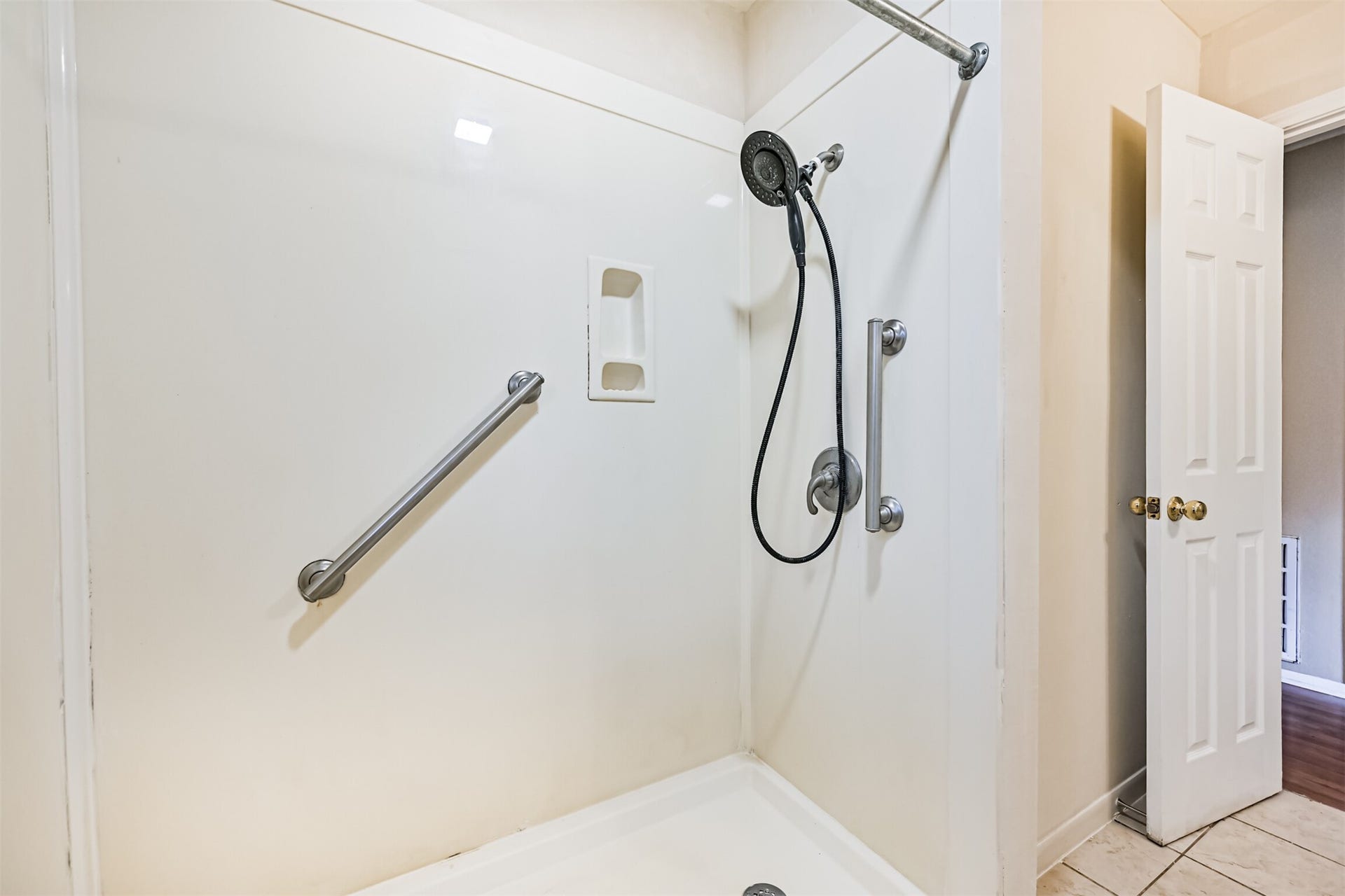 807 Temple Drive, Hitchcock, TX 77563 Primary shower
