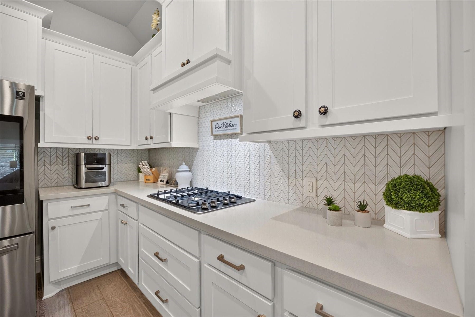 23026 Needlegrass Road, Katy, TX 77493 Granite countertops, modern tile backsplash, and plenty of workspace.