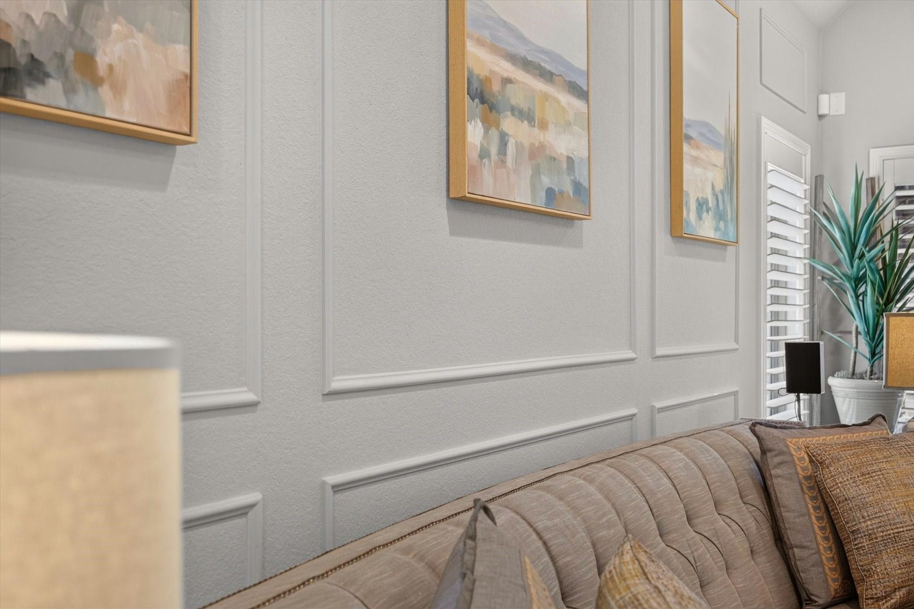 23026 Needlegrass Road, Katy, TX 77493 Stylish architectural details add warmth and character to the living space.