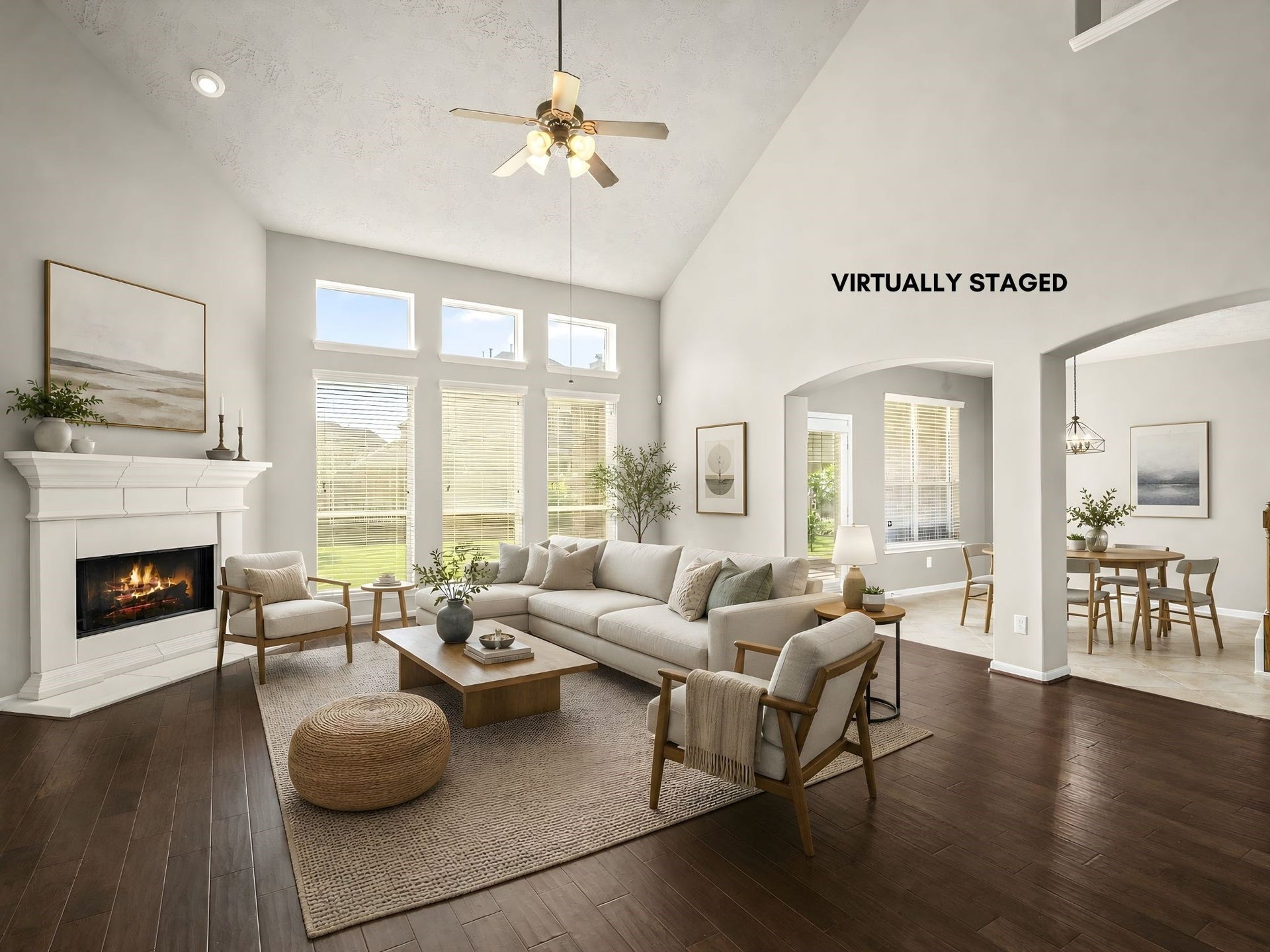 5307 Amber Sky Lane, Rosharon, TX 77583 Effortless indoor living awaits as the family room opens seamlessly to a sun-drenched breakfast nook. Ideal for modern entertaining and everyday luxury alike.